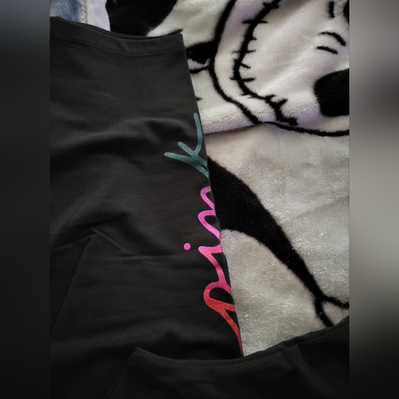 Vs pink glitter script logo leggings, size xl. NWT. - Picture 5 of 13